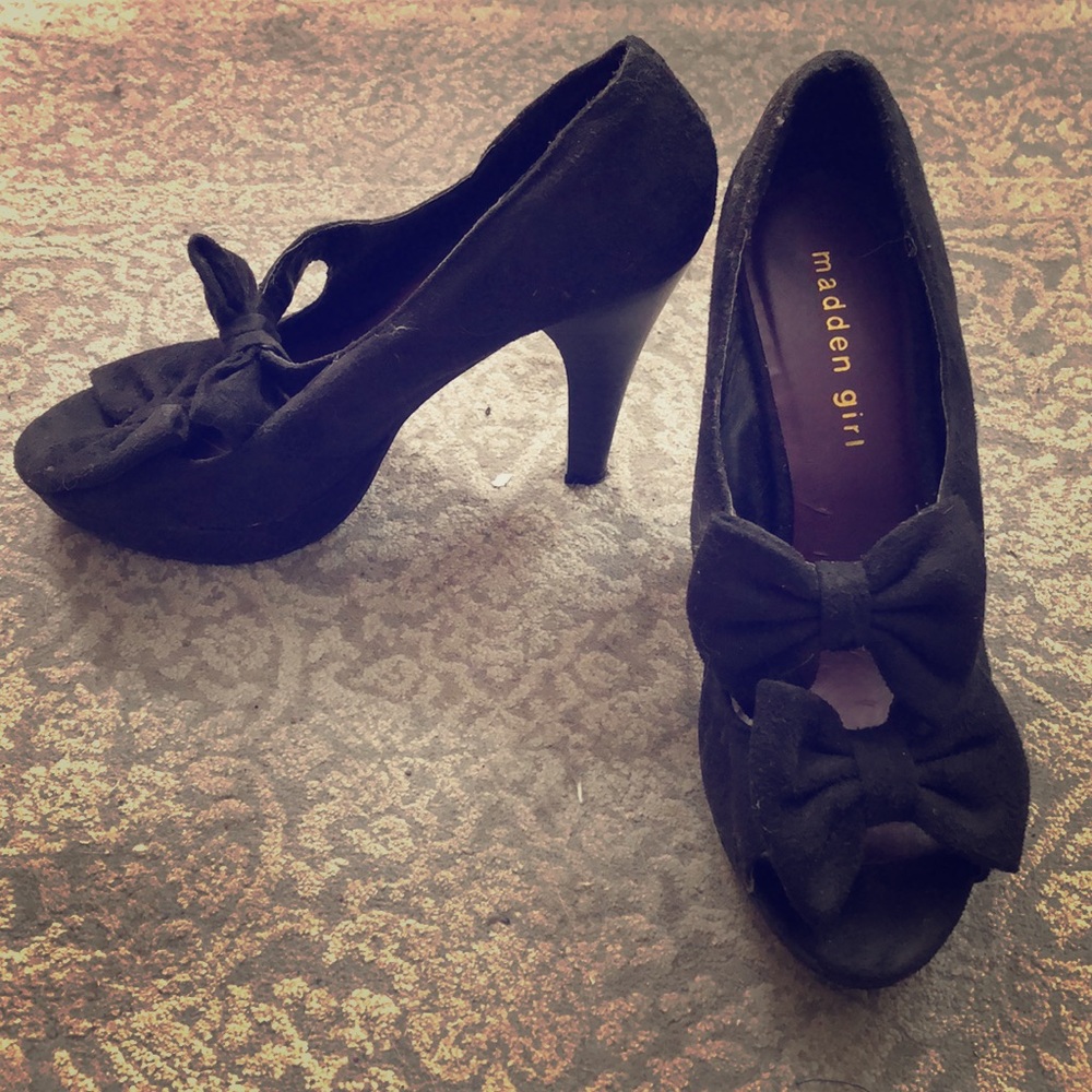 Madden Girl black suede peep toe pumps with bows